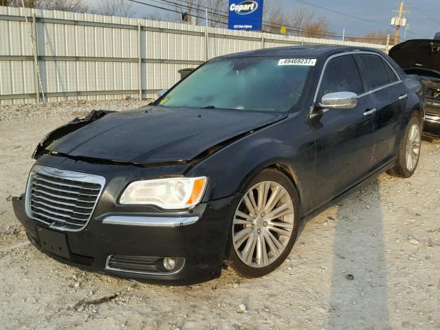 2C3CCACG7CH136410 - 2012 CHRYSLER 300 LIMITE BLACK photo 2