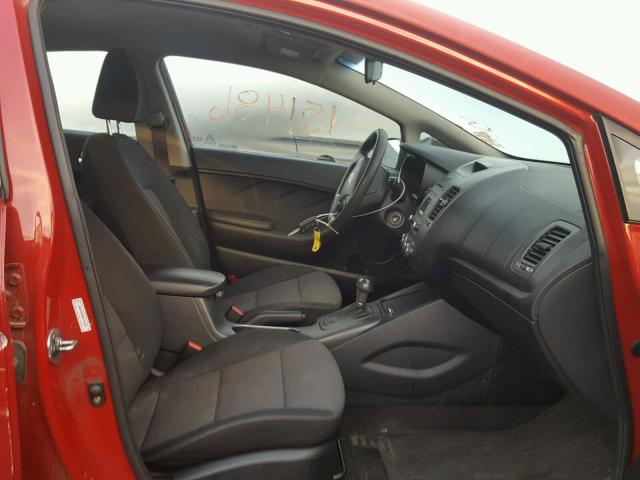 KNAFX4A66E5137435 - 2014 KIA FORTE LX RED photo 5