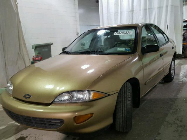 3G1JF52T2WS807086 - 1998 CHEVROLET CAVALIER L GOLD photo 2