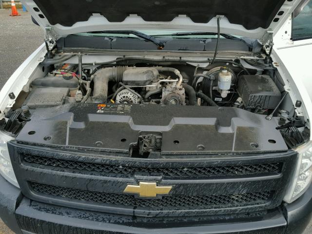 1GCNCPEX6BZ463108 - 2011 CHEVROLET SILVERADO WHITE photo 7