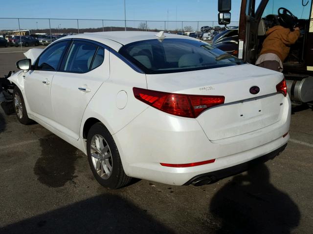 KNAGM4A71C5293739 - 2012 KIA OPTIMA LX WHITE photo 3