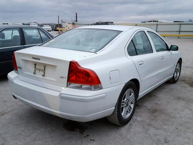 YV1RS592152449938 - 2005 VOLVO S60 2.5T WHITE photo 4