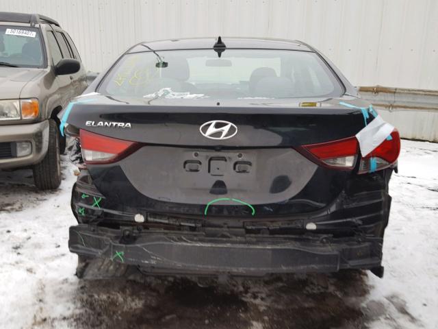 5NPDH4AE2GH691279 - 2016 HYUNDAI ELANTRA SE BLACK photo 9