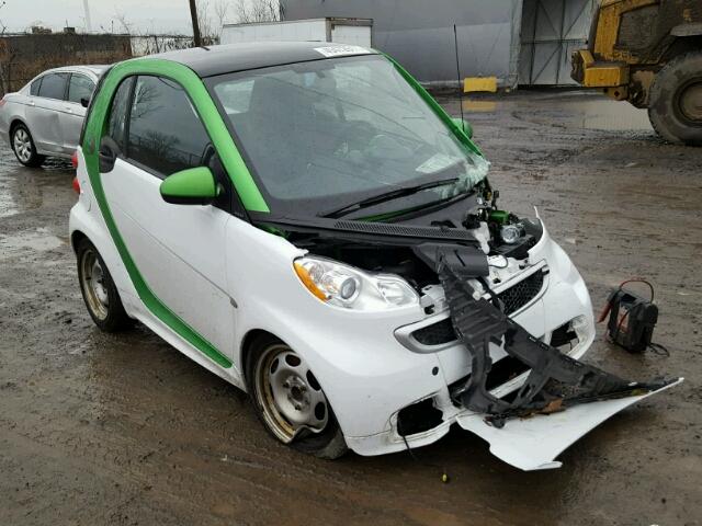 WMEEJ9AAXEK743258 - 2014 SMART FORTWO ELE 双色 照片 1