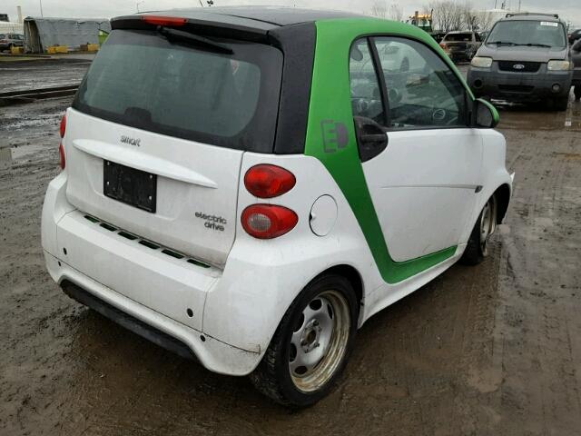 WMEEJ9AAXEK743258 - 2014 SMART FORTWO ELE 双色 照片 4