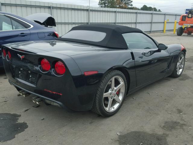 1G1YY34U555126142 - 2005 CHEVROLET CORVETTE BLACK photo 4