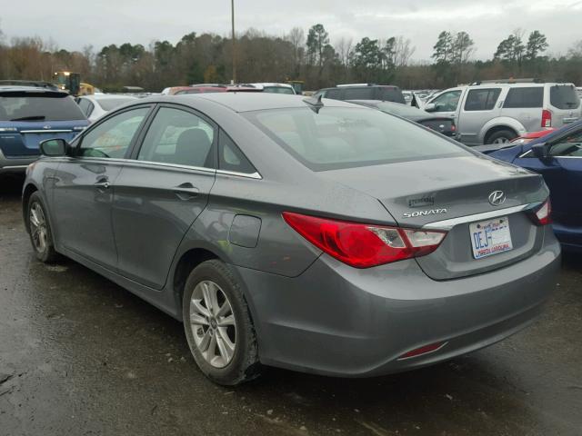 5NPEB4AC8DH702494 - 2013 HYUNDAI SONATA GLS SILVER photo 3