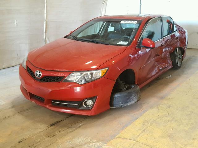 4T1BF1FK9CU617900 - 2012 TOYOTA CAMRY BASE RED photo 2