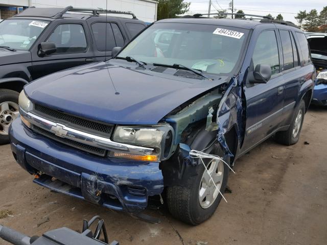 1GNDT13S232175197 - 2003 CHEVROLET TRAILBLAZE BLUE photo 2