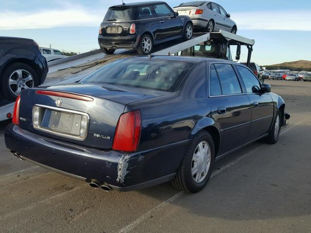 1G6KD54Y35U256212 - 2005 CADILLAC DEVILLE BLUE photo 4