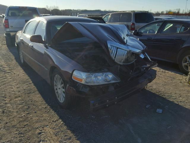 1LNHM82W83Y605800 - 2003 LINCOLN TOWN CAR S BURGUNDY photo 1