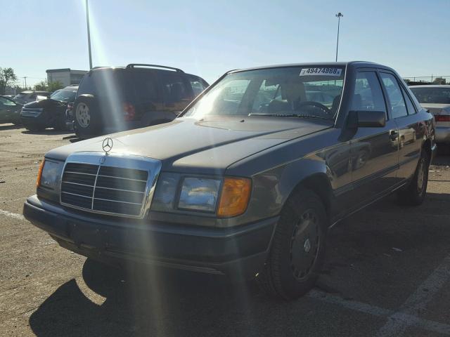 WDBEB33D4HA394669 - 1987 MERCEDES-BENZ 300 DT GRAY photo 2