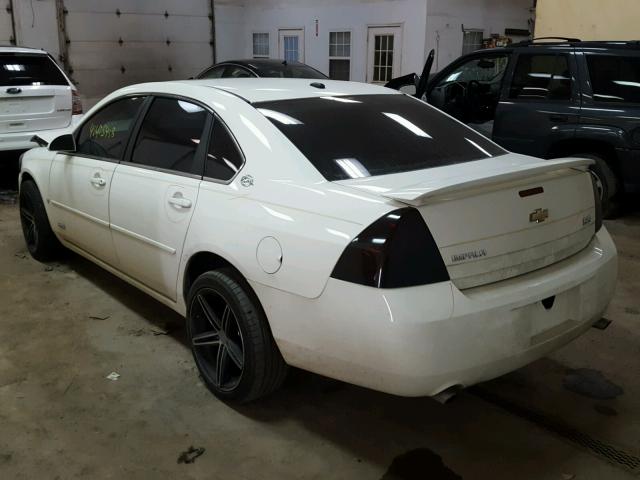 2G1WD58C981248928 - 2008 CHEVROLET IMPALA SUP WHITE photo 3