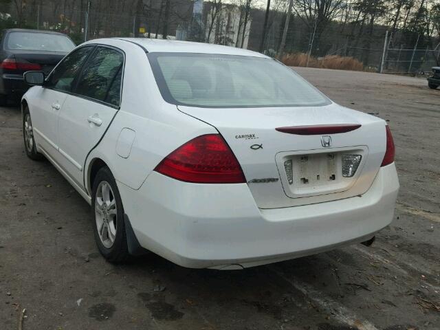 1HGCM56317A174889 - 2007 HONDA ACCORD SE WHITE photo 3