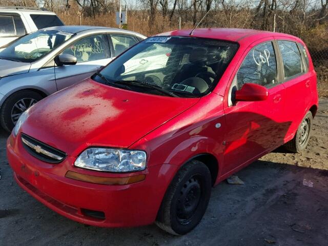 KL1TD66698B261425 - 2008 CHEVROLET AVEO BASE RED photo 2