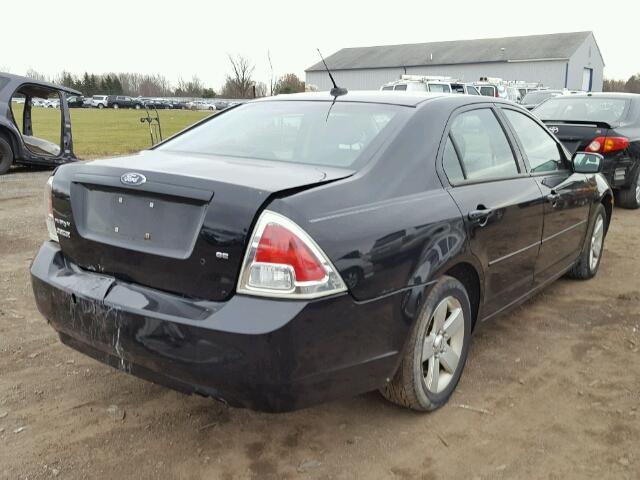 3FAHP07Z08R133653 - 2008 FORD FUSION SE BLACK photo 4