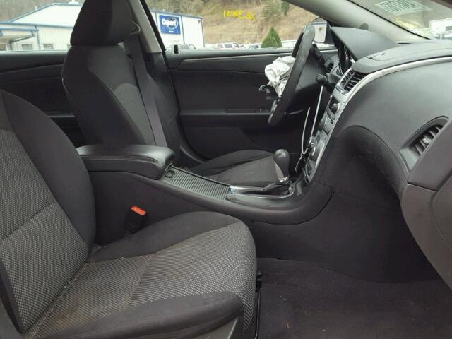 1G1ZC5EB4AF283242 - 2010 CHEVROLET MALIBU 1LT 银色 照片 5