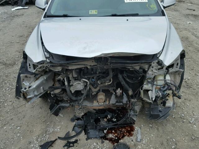 1G1ZC5EB4AF283242 - 2010 CHEVROLET MALIBU 1LT 银色 照片 7