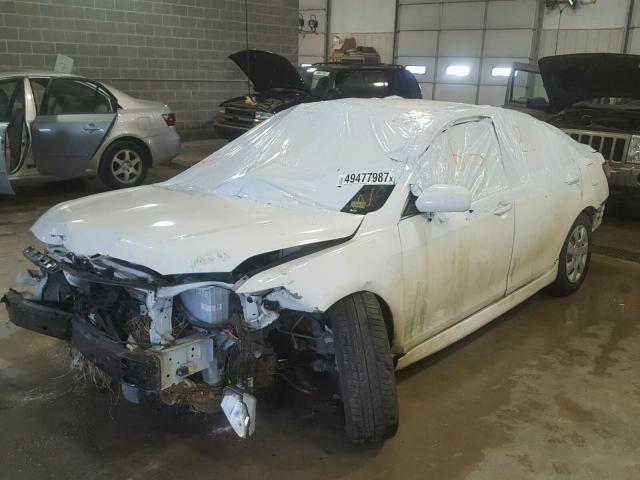 4T1BF3EK9BU585459 - 2011 TOYOTA CAMRY BASE WHITE photo 2