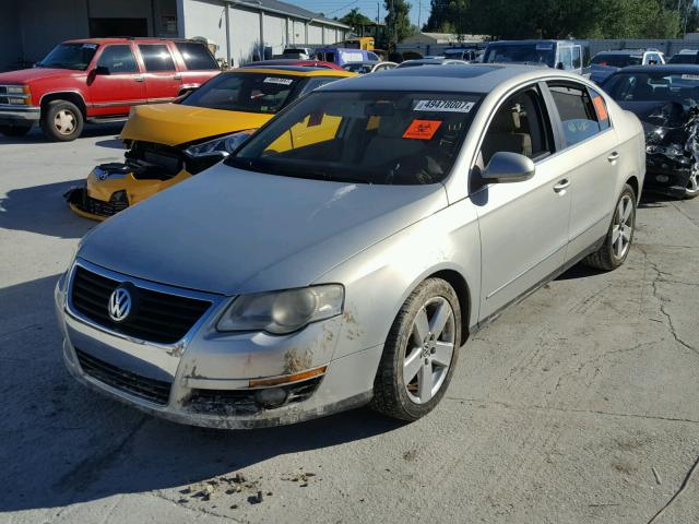 WVWJK73C79P051190 - 2009 VOLKSWAGEN PASSAT TUR SILVER photo 2