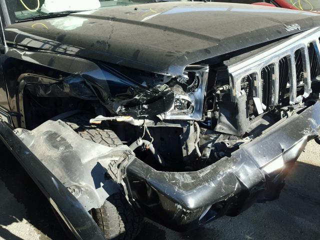 1J8HG58297C646009 - 2007 JEEP COMMANDER BLACK photo 9