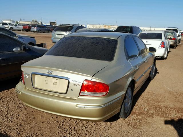 KMHWF35H42A588812 - 2002 HYUNDAI SONATA GLS GOLD photo 4