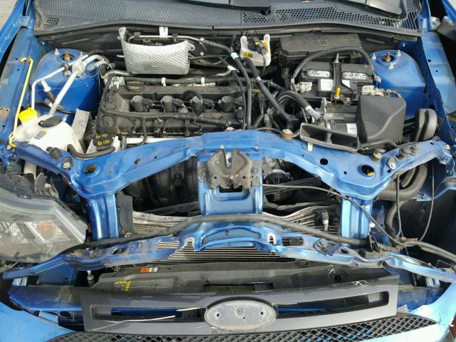 1FAHP3GNXAW156519 - 2010 FORD FOCUS SES BLUE photo 7