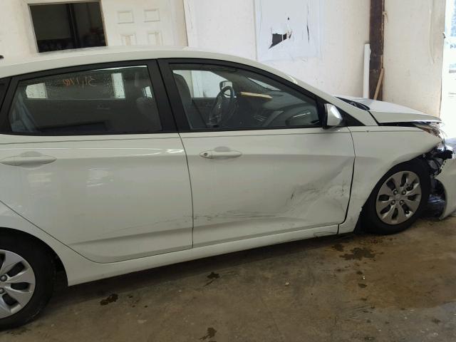 KMHCT5AE3FU220614 - 2015 HYUNDAI ACCENT GS WHITE photo 9