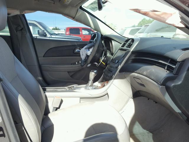 1G11C5SA5DF319551 - 2013 CHEVROLET MALIBU 1LT ნაცრისფერი ფოტო 5