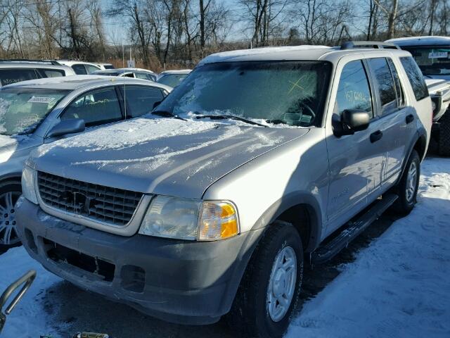 1FMZU62KX2ZC76774 - 2002 FORD EXPLORER X SILVER photo 2