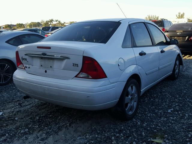 1FAFP38371W228538 - 2001 FORD FOCUS ZTS WHITE photo 4