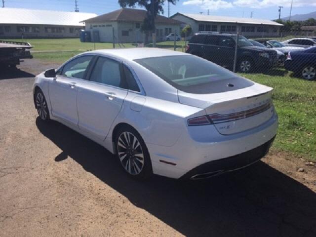 3LN6L5MU9HR641327 - 2017 LINCOLN MKZ HYBRID WHITE photo 3