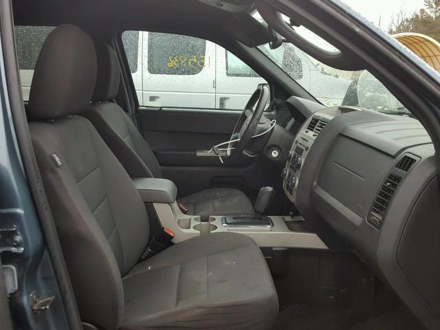 1FMCU0D71BKB36374 - 2011 FORD ESCAPE XLT BLUE photo 5