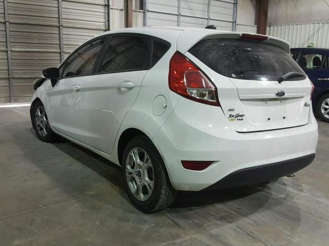 3FADP4EJ7EM125593 - 2014 FORD FIESTA SE WHITE photo 3