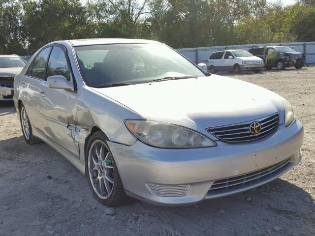 4T1BE32K95U958432 - 2005 TOYOTA CAMRY LE SILVER photo 1