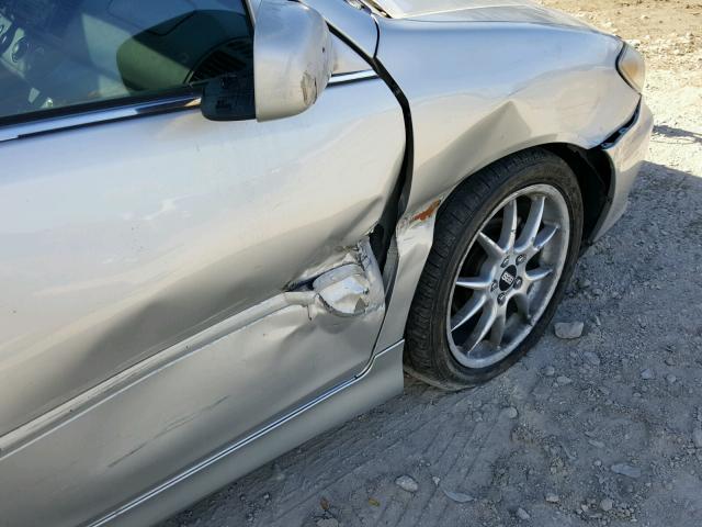 4T1BE32K95U958432 - 2005 TOYOTA CAMRY LE ვერცხლისფერი ფოტო 9