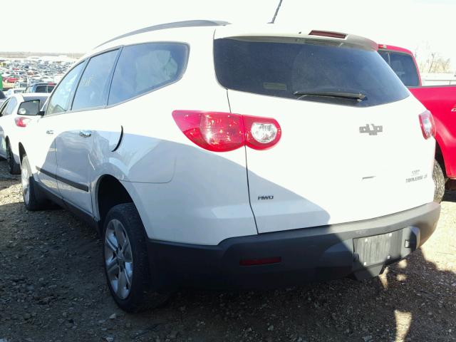 1GNKVFED5CJ181935 - 2012 CHEVROLET TRAVERSE L WHITE photo 3