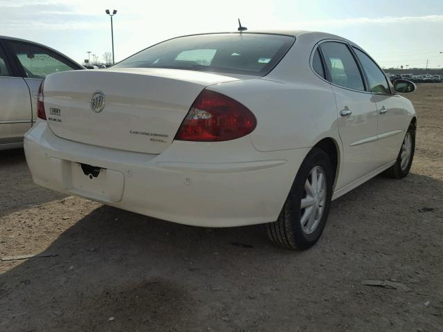 2G4WD582061256617 - 2006 BUICK LACROSSE C WHITE photo 4