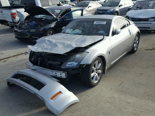 JN1AZ34D43T100214 - 2003 NISSAN 350Z COUPE SILVER photo 2