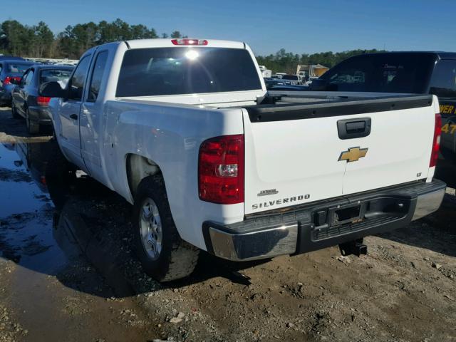 2GCEC19J281202630 - 2008 CHEVROLET SILVERADO WHITE photo 3