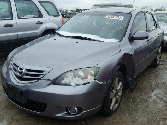 JM1BK143961523503 - 2006 MAZDA 3 HATCHBAC GRAY photo 2