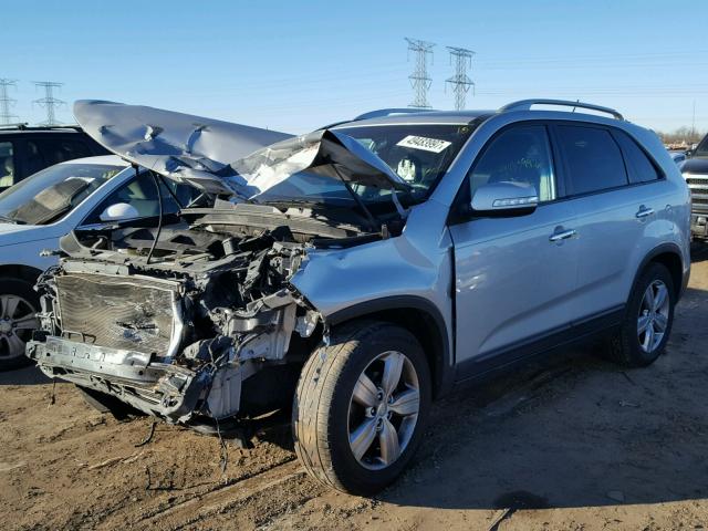 5XYKU4A28CG211269 - 2012 KIA SORENTO EX Gümüş foto 2