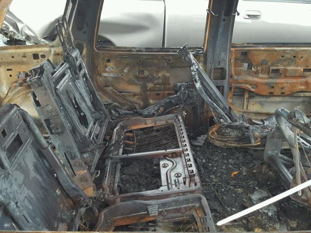 1GNEC13V13R226288 - 2003 CHEVROLET TAHOE C150 BURN photo 6