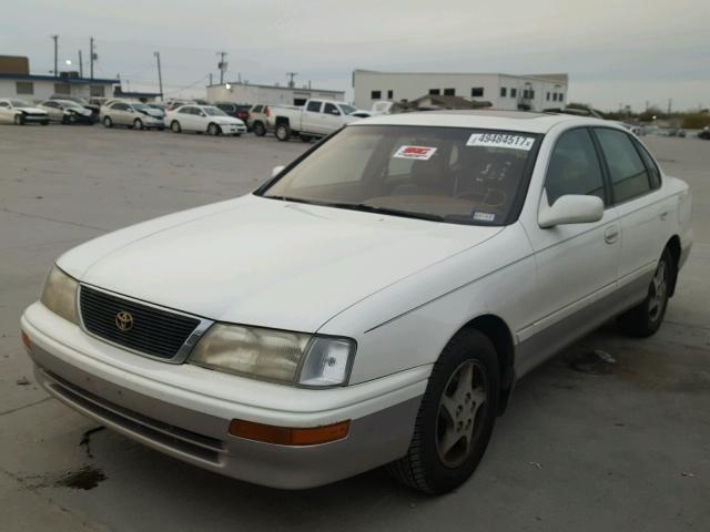 4T1BF12B4VU157344 - 1997 TOYOTA AVALON XL WHITE photo 2