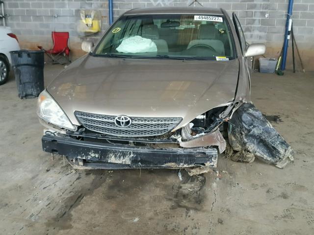 4T1BE32K63U684037 - 2003 TOYOTA CAMRY LE GOLD photo 9