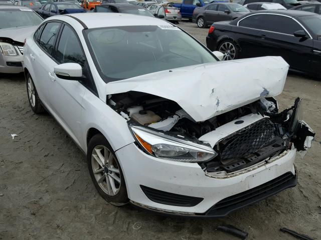 1FADP3F26FL329189 - 2015 FORD FOCUS SE WHITE photo 1