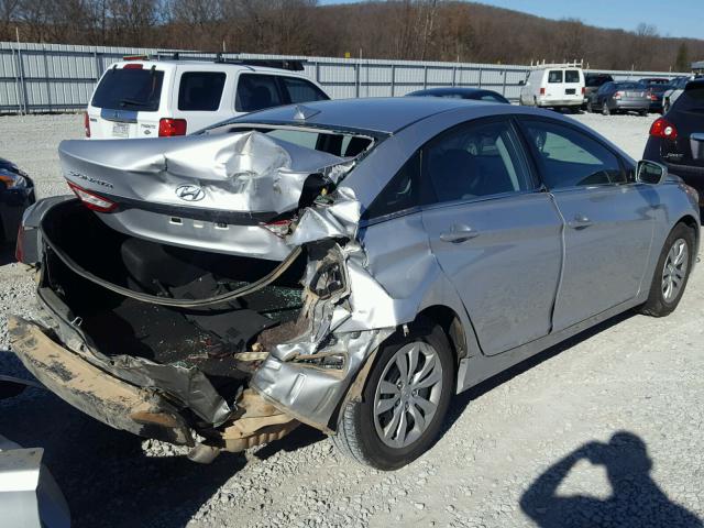 5NPEB4AC3DH528074 - 2013 HYUNDAI SONATA GLS SILVER photo 4