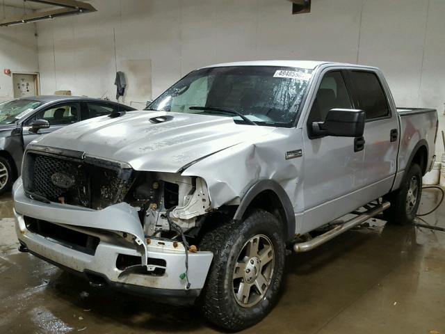 1FTPW14574KC86612 - 2004 FORD F150 SUPER SILVER photo 2