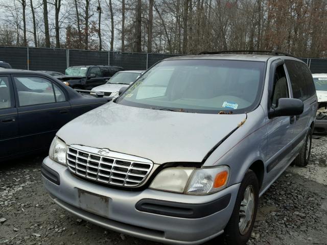 1GNDX03E7YD313076 - 2000 CHEVROLET VENTURE SILVER photo 2