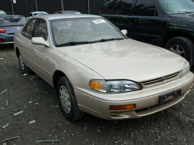 4T1SK12E3SU499823 - 1995 TOYOTA CAMRY LE GRAY photo 1